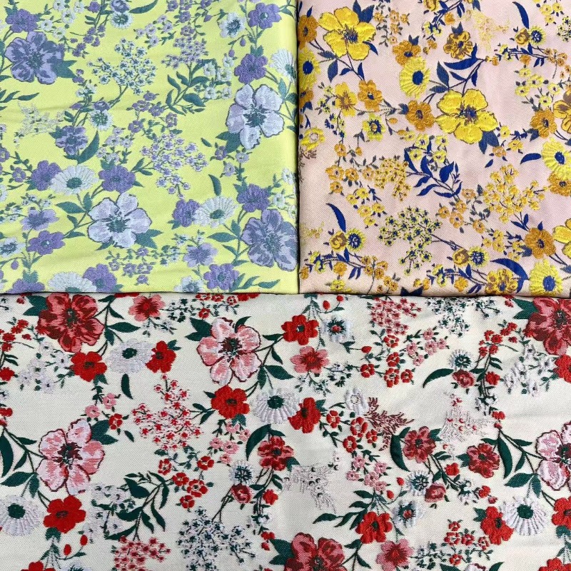Vintage Sewing Textile - Tecido Jacquard Floral Pequeno Vermelho Estilo